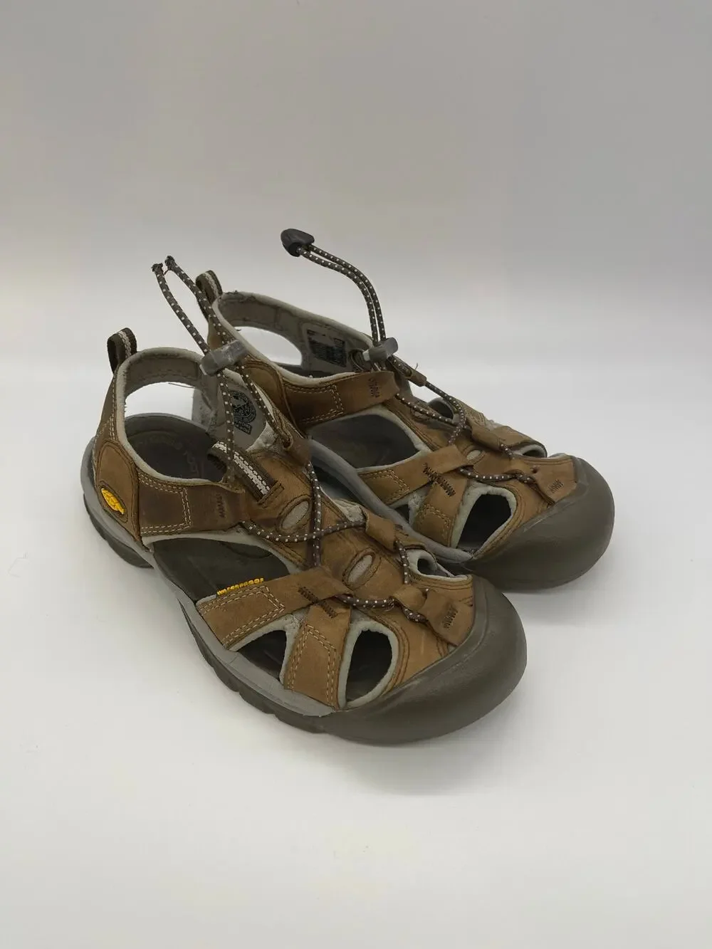 Keen Men's Leather Upper Hiking Sandals Size 8 *Missing 1 Lace Cap